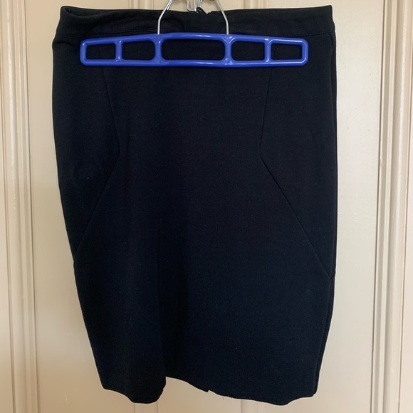 Pencil skirt - Picture 2 of 4